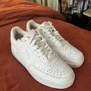 Nike Air Force 1 Sneakers